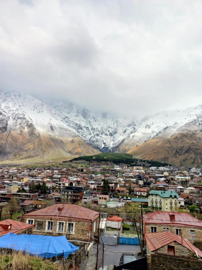 Maia'S Guest House Gergeti Kazbegi Exteriör bild